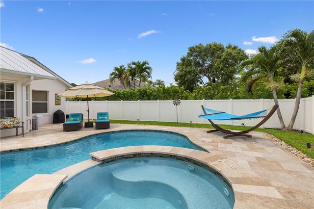 770 23rd Avenue, Vero Beach, FL 32962