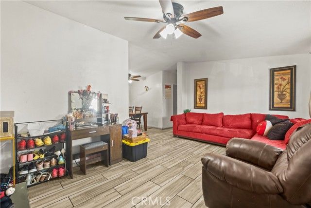 20401 Soledad Canyon Road 129, Canyon Country (santa Clarita), CA 91351