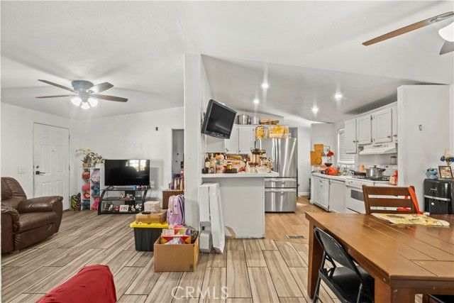 20401 Soledad Canyon Road 129, Canyon Country (santa Clarita), CA 91351