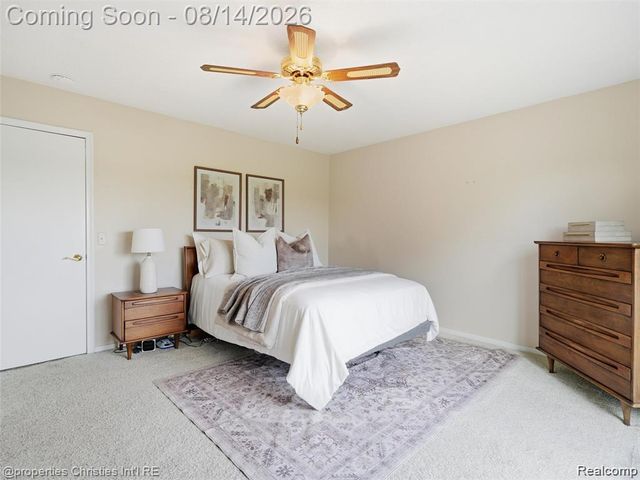 1721 Imperial Drive, Highland, MI 48356