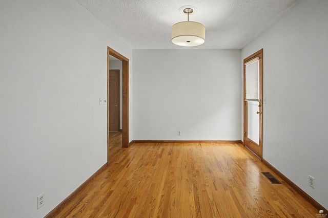 3312 Effingham Street, Manhattan, KS 66503