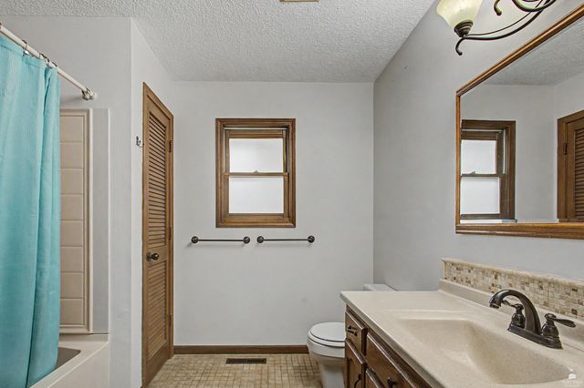 3312 Effingham Street, Manhattan, KS 66503