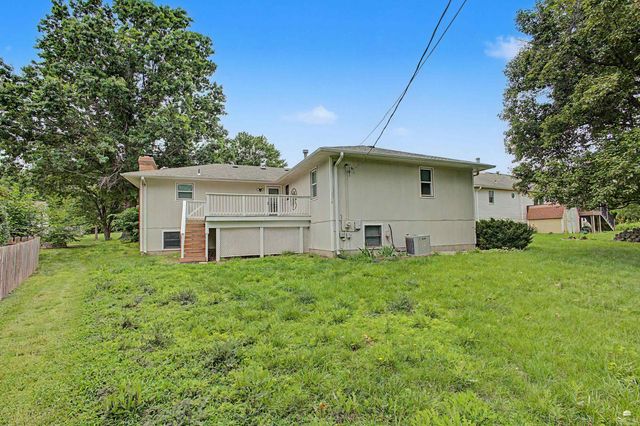 3312 Effingham Street, Manhattan, KS 66503