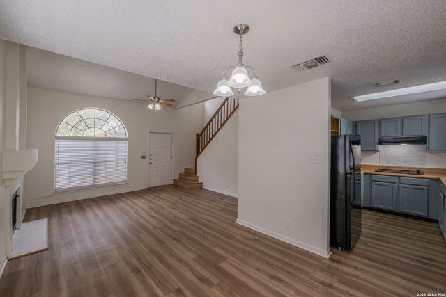 4058 MYSTIC SUNRISE DR, San Antonio, TX 78244