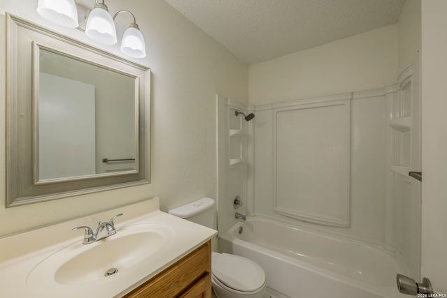 4058 MYSTIC SUNRISE DR, San Antonio, TX 78244