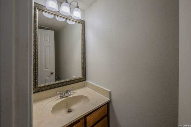 4058 MYSTIC SUNRISE DR, San Antonio, TX 78244