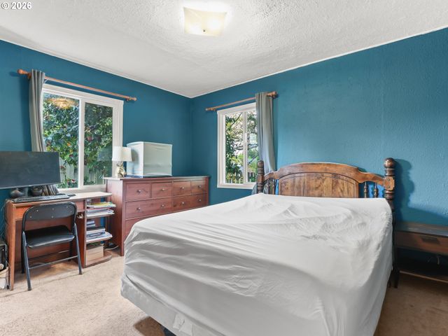 7355 Se FRANCES St, Hillsboro, OR 97123