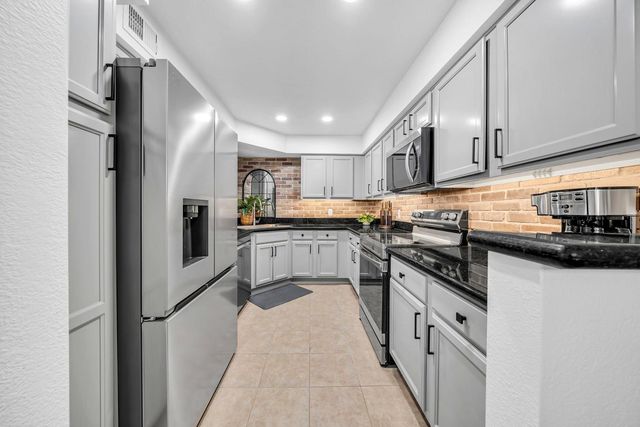 8787 E Mountain View Road 2038, Scottsdale, AZ 85258