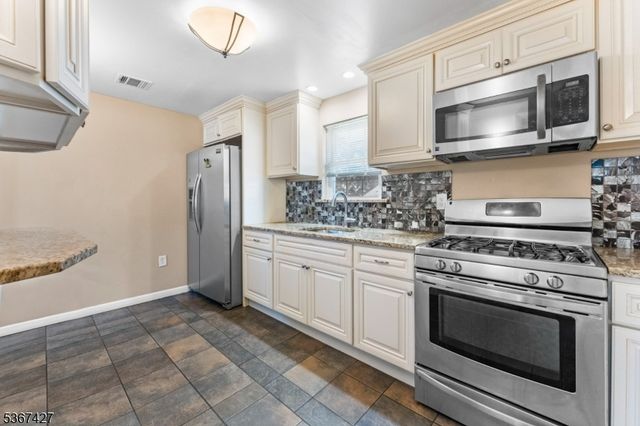 837 Keep St, Linden City, NJ 07036