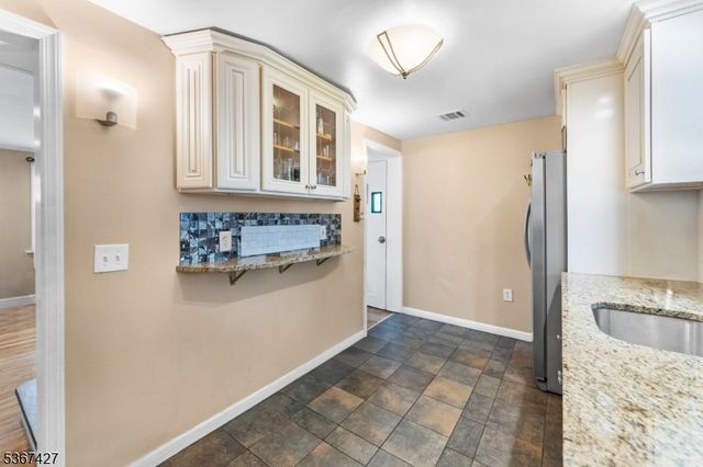 837 Keep St, Linden City, NJ 07036