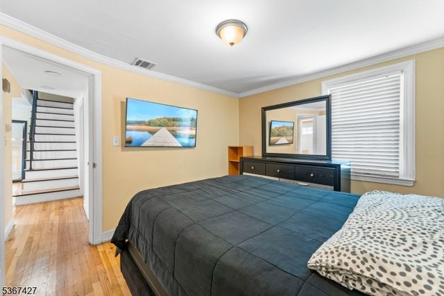 837 Keep St, Linden City, NJ 07036