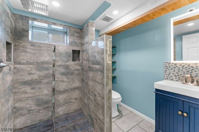 837 Keep St, Linden City, NJ 07036