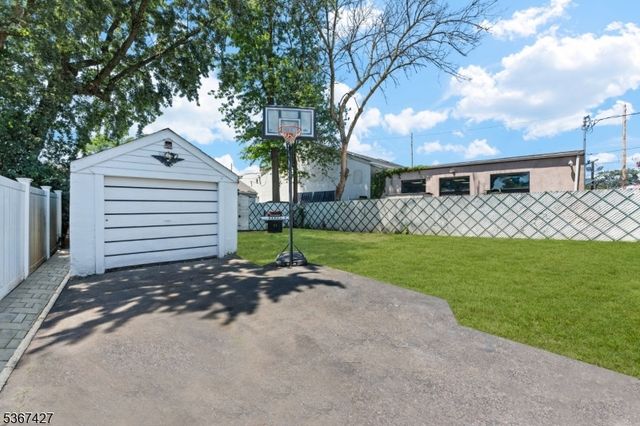 837 Keep St, Linden City, NJ 07036