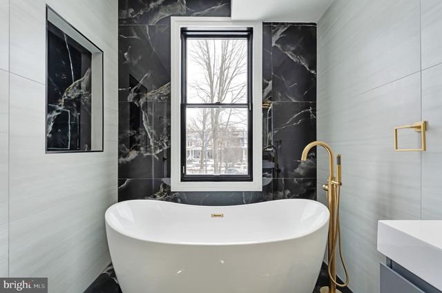 4411 ILLINOIS AVE NW, Washington, DC 20011