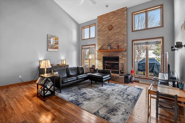 5 Autumnwood Circle, Madison, WI 53719