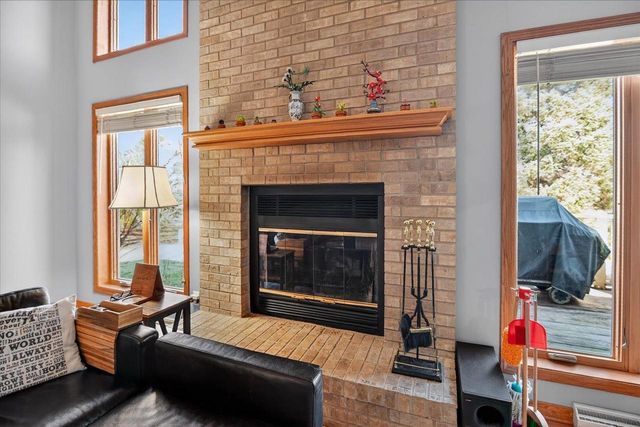 5 Autumnwood Circle, Madison, WI 53719