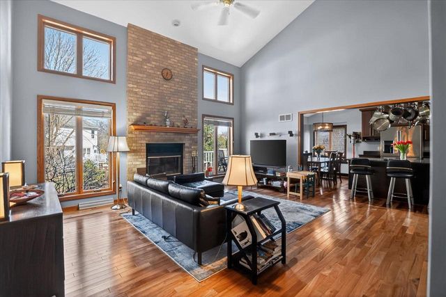 5 Autumnwood Circle, Madison, WI 53719