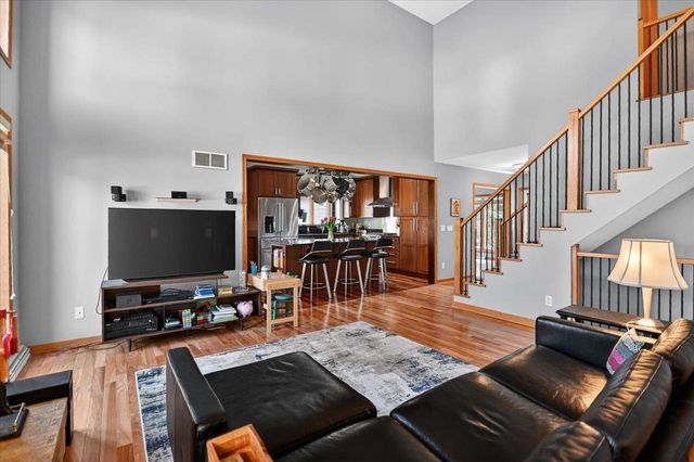 5 Autumnwood Circle, Madison, WI 53719