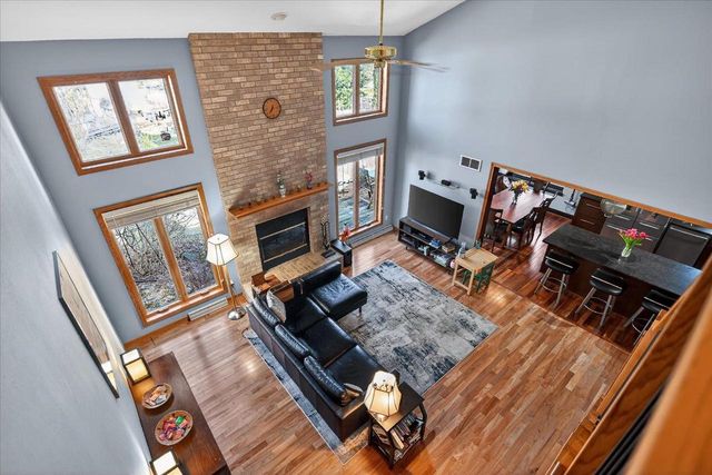 5 Autumnwood Circle, Madison, WI 53719