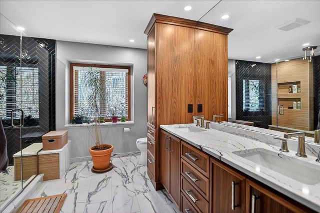 5 Autumnwood Circle, Madison, WI 53719