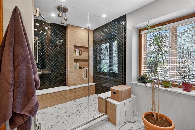 5 Autumnwood Circle, Madison, WI 53719