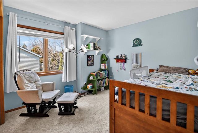 5 Autumnwood Circle, Madison, WI 53719