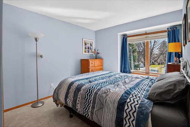 5 Autumnwood Circle, Madison, WI 53719