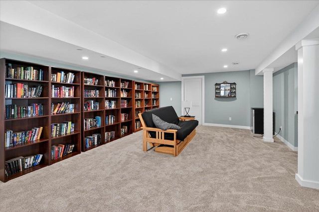 5 Autumnwood Circle, Madison, WI 53719