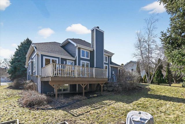 5 Autumnwood Circle, Madison, WI 53719