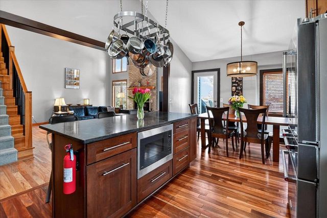 5 Autumnwood Circle, Madison, WI 53719