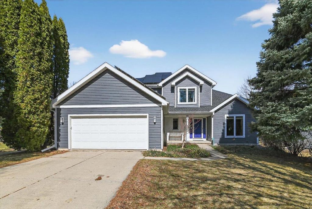 5 Autumnwood Circle, Madison, WI 53719