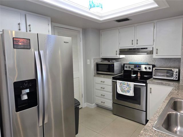 285 107TH AVENUE 505, Treasure Island, FL 33706