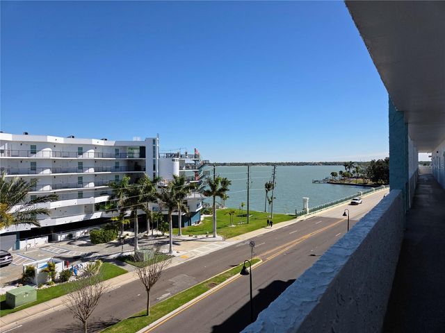 285 107TH AVENUE 505, Treasure Island, FL 33706