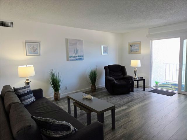 285 107TH AVENUE 505, Treasure Island, FL 33706