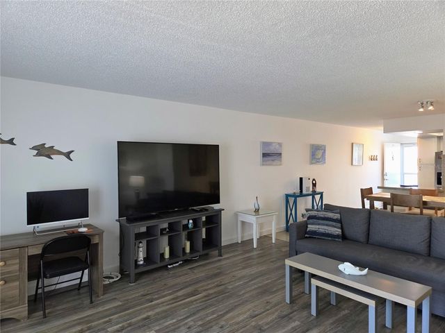 285 107TH AVENUE 505, Treasure Island, FL 33706