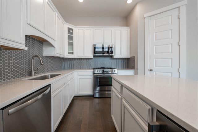 963 Lilly Flower Lane, Houston, TX 77091