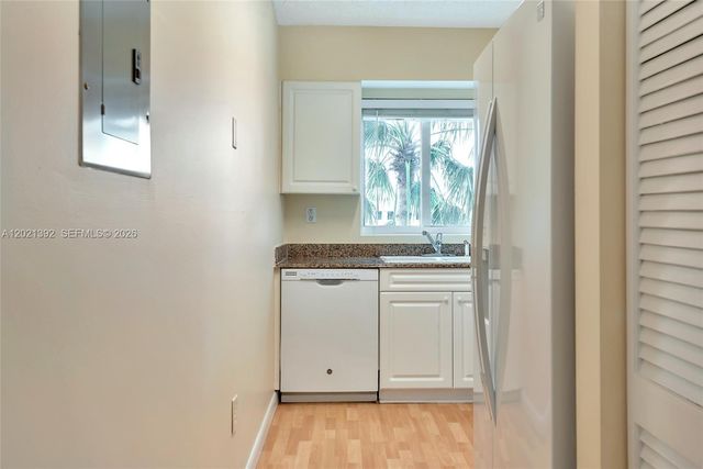 5900 Collins Ave 408, Miami Beach, FL 33140