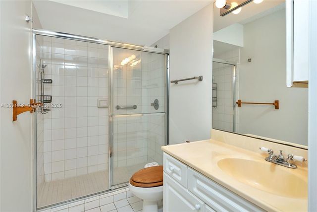 5900 Collins Ave 408, Miami Beach, FL 33140