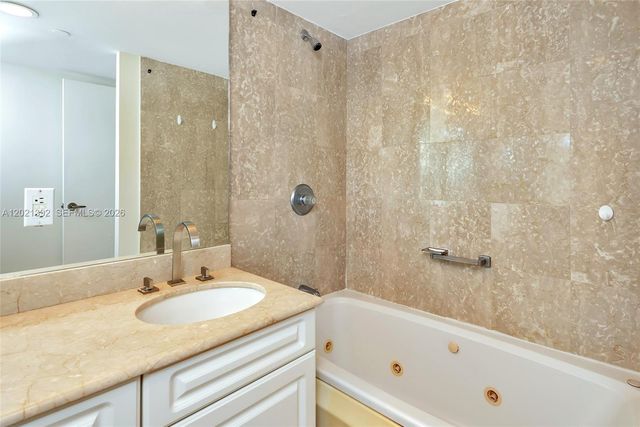 5900 Collins Ave 408, Miami Beach, FL 33140