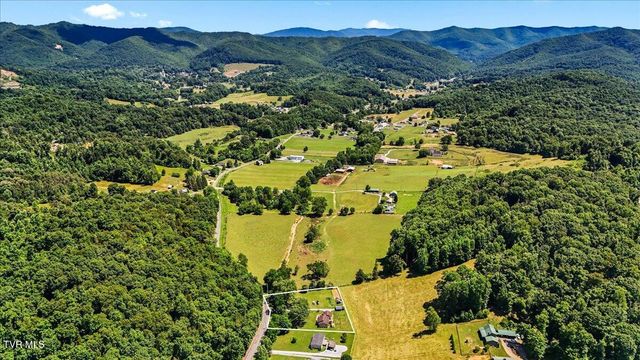 1328 Gap Creek Road, Elizabethton, TN 37643