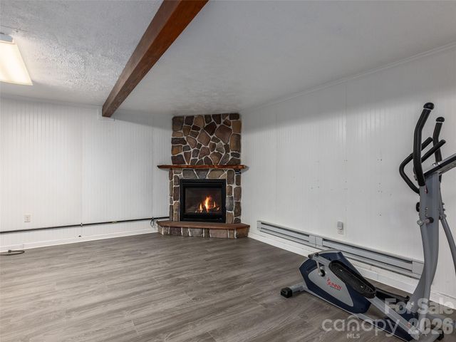 921 Indian Hill Road, Hendersonville, NC 28791