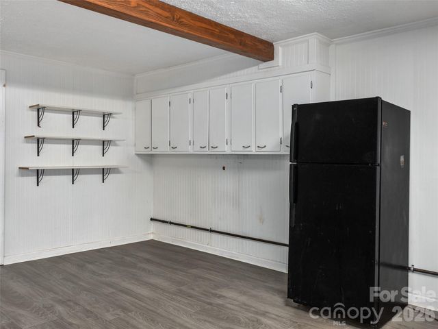 921 Indian Hill Road, Hendersonville, NC 28791