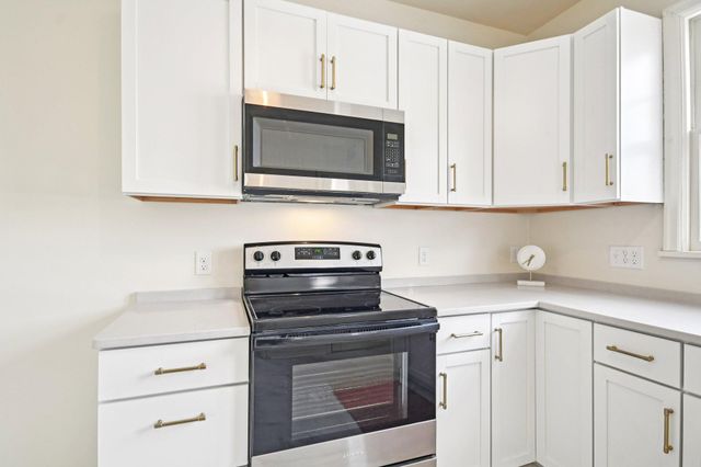 147 Morton Street W, West Saint Paul, MN 55107