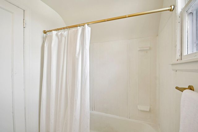 147 Morton Street W, West Saint Paul, MN 55107