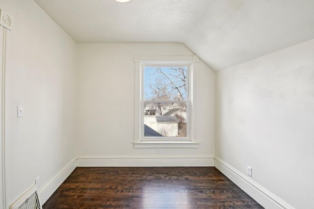 147 Morton Street W, West Saint Paul, MN 55107