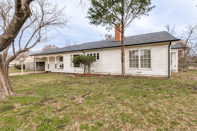 4019 Medford Road, Fort Worth, TX 76103