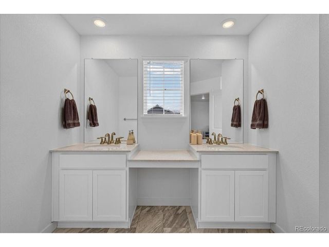 24495 E Evans Dr, Aurora, CO 80018