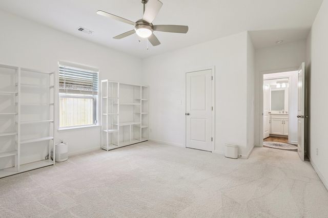 1102 Simmental LOOP, Hutto, TX 78634