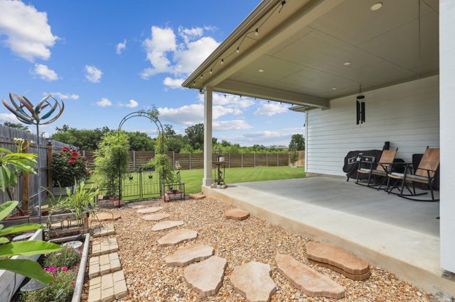 1102 Simmental LOOP, Hutto, TX 78634