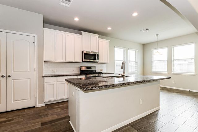 31519 Kailua Drive, Hockley, TX 77447